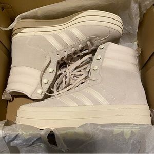 Adidas Originals Beige Gazelle Sneakers